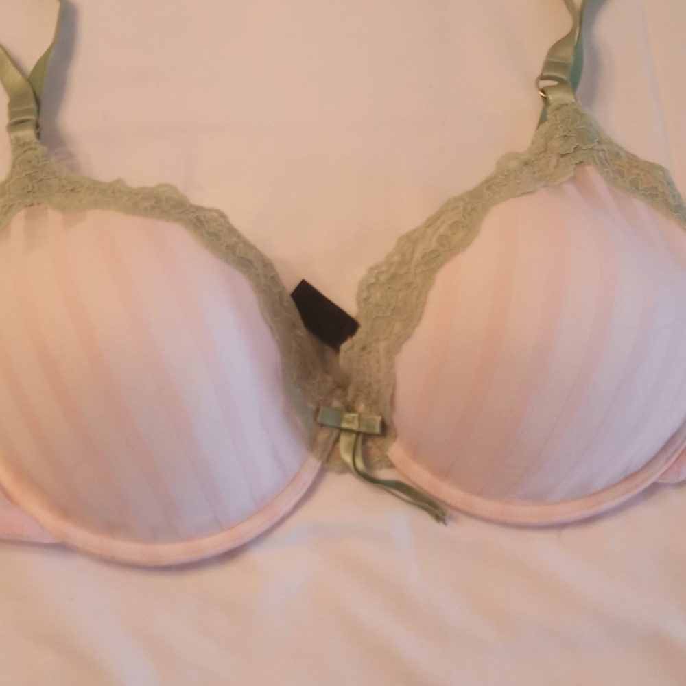 Elle Macpherson Intimate